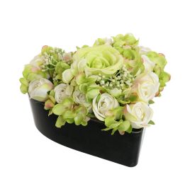 ROSE ARR ON PLASTIC HEART 16X25CM CREAM