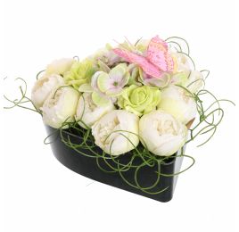 BALL ROSE ARR ON PLASTIC HEART 25X16CM CREAM