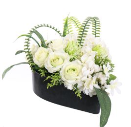 ROSE HYDRANGEA ARR ON PLASTIC HEART 25X25X18CM CREAM