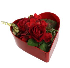 ROSE HYDRANGEA ARR IN PLASTIC HEART 22X20X13CM RED