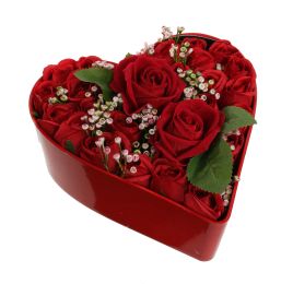 ROSE ARR IN PLASTIC HEART 22X20X11CM RED