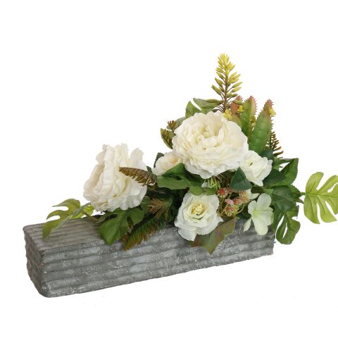 RANUNCULUS ARR IN RECTANGLE PLANTER 25X34X13CM CREAM