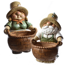 BOY AND GIRL WITH POT 24CM GREEN